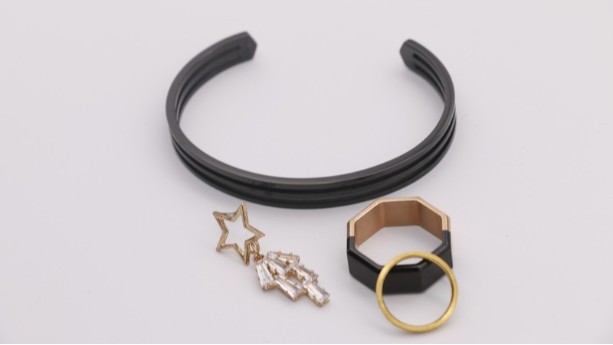 首饰真空香蕉视频色版