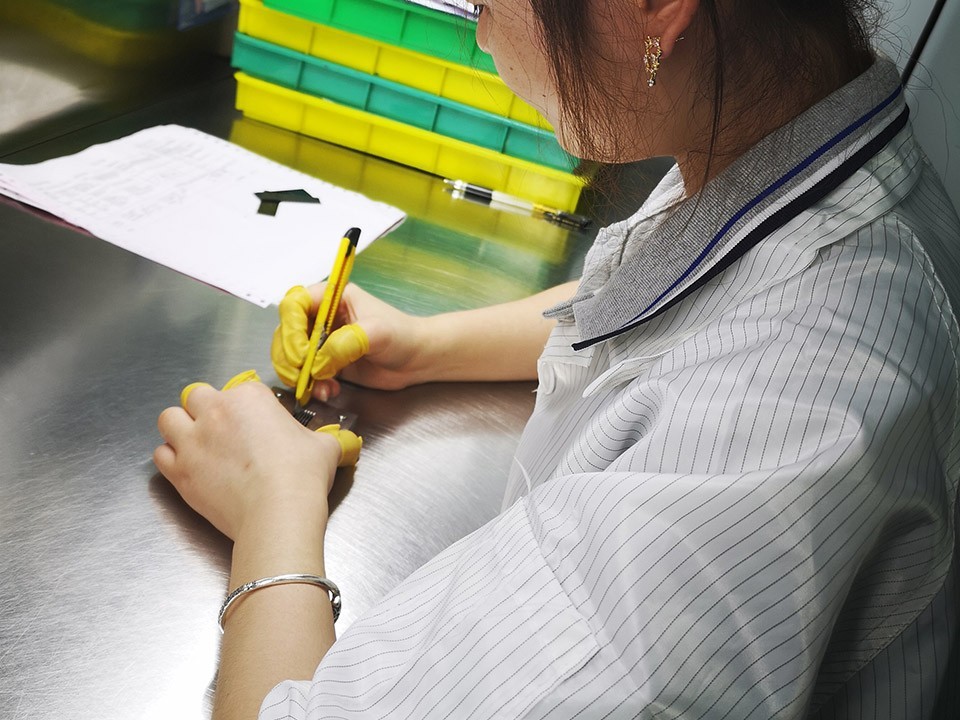 真空香蕉视频色版91香蕉免费下载厂家，五金真空电镀,香蕉视频污污下载研发检测中心-百格测试