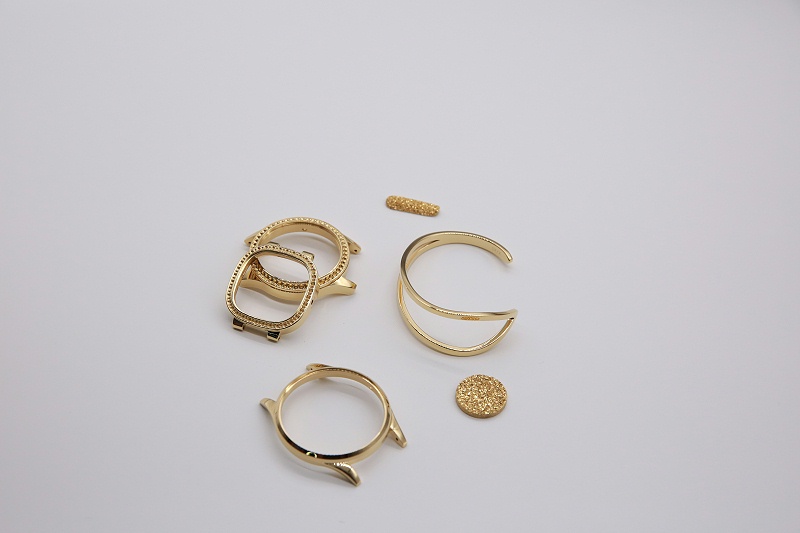 金色真空香蕉视频色版