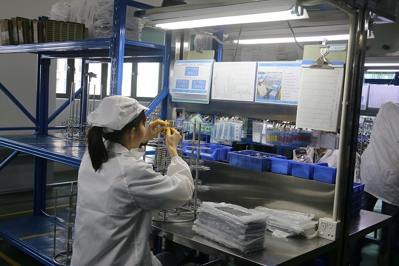 真空香蕉视频色版