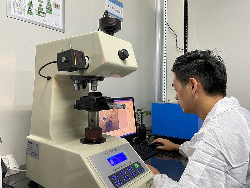 真空香蕉视频色版