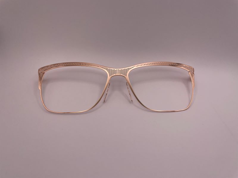 眼镜框真空香蕉视频色版